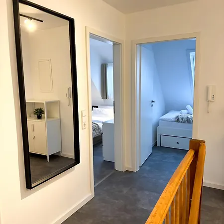 Дом отдыха Modernes Mit Kochinsel, Garten, 2 Parkplaetze Inkl, 4-8 Pers Бёблинген