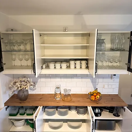 度假居 Modernes Mit Kochinsel, Garten, 2 Parkplaetze Inkl, 4-8 Pers